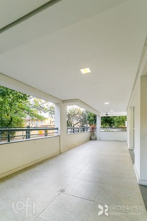 Image 29 - 236157
